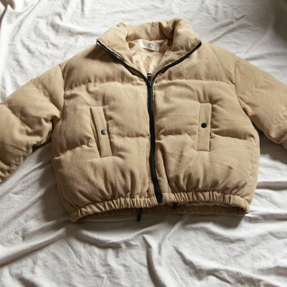 Commense Medium Cream Puffer Corduroy Crop Jacket